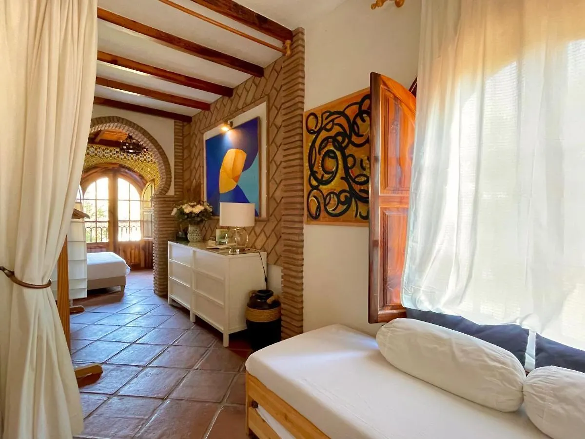 Alojamiento Con Encanto En Málaga Jaktstuga