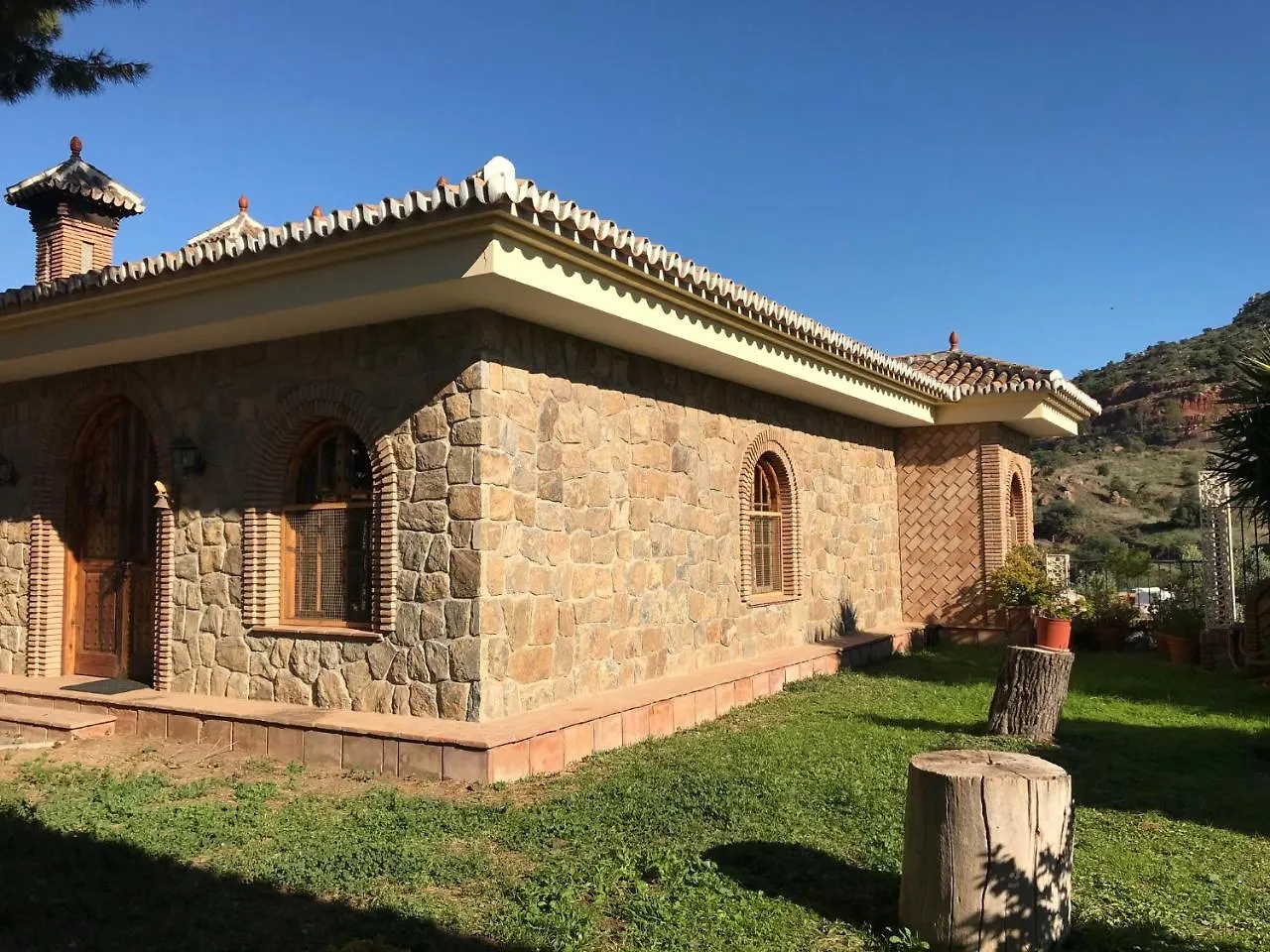 Alojamiento Con Encanto En Málaga Jaktstuga